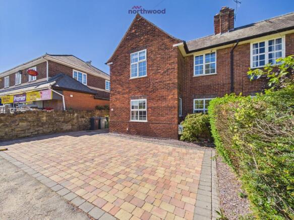 3 bed property, in Chester Road, £260,000