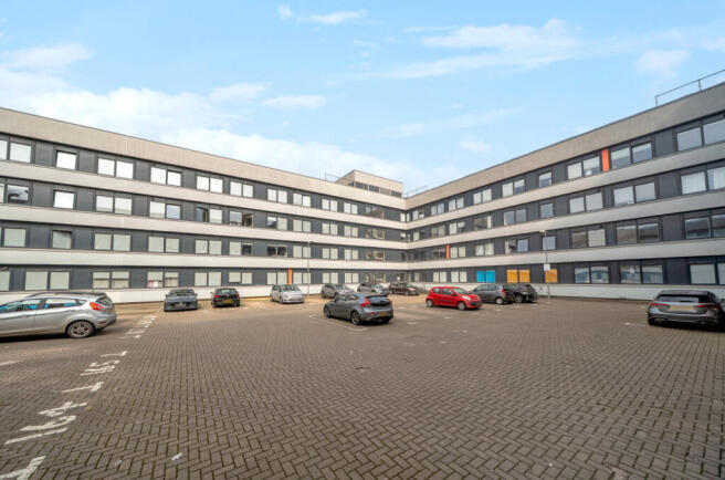 1 bed property, in Romsey Road, £135,000