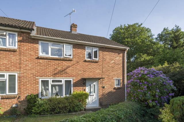 3 bed property, in Chesham, £450,000