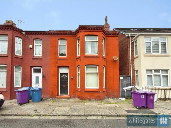 3 bed property, in Melling Avenue, £110,000