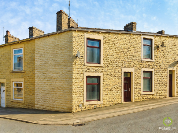 3 bed property, in Claret Street, £150,000