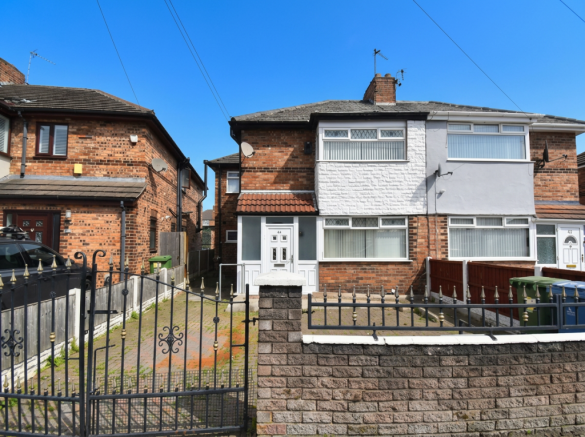 4 bed property, in Ditchfield Road, £195,000