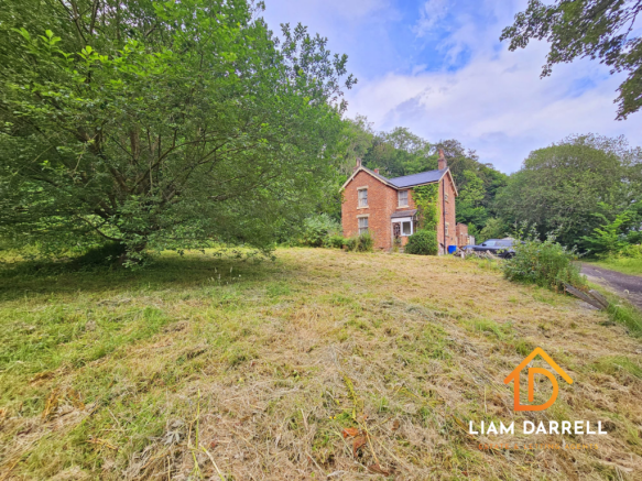 3 bed property, in Station House, £495,000