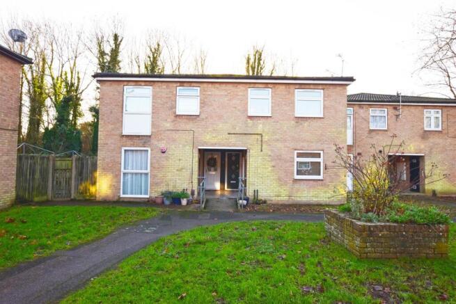 1 bed property, in Regency Close, £175,000