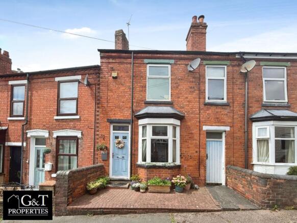 2 bed property, in Bell Road, £167,500