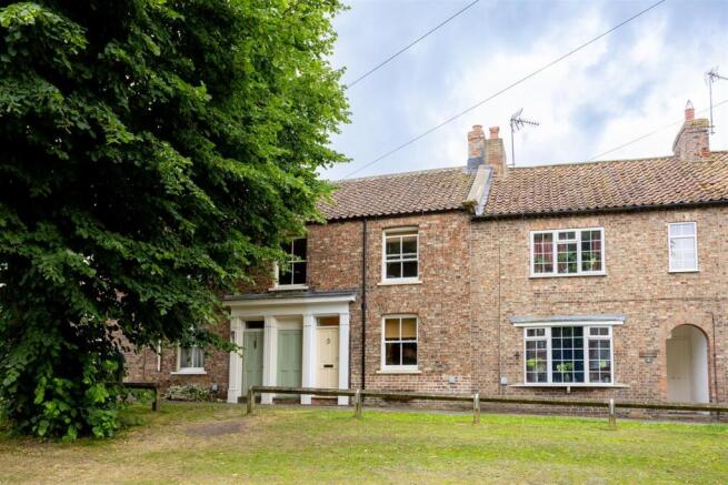 3 bed property, in Uppleby, £550,000