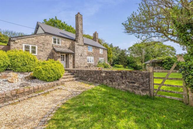 3 bed property, in West Anstey, £850,000