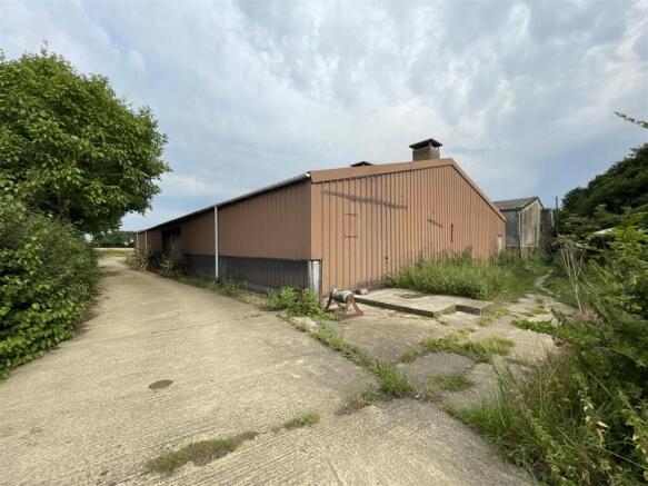 Land, in Cucumber Lane, £550,000
