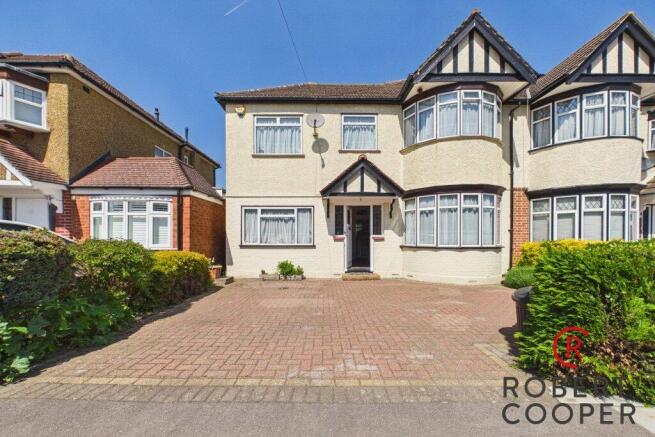 4 bed property, in Torrington Road, £650,000