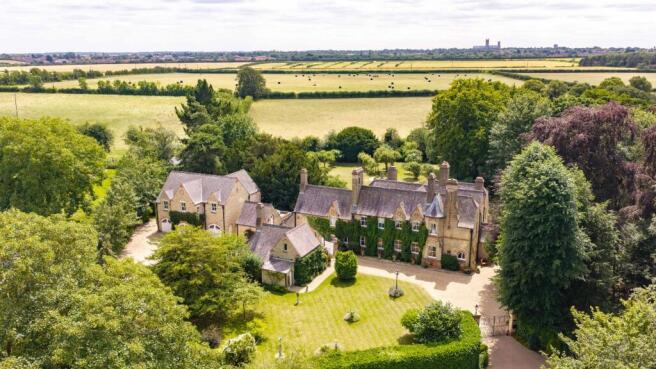 6 bed property, in Riseholme Lane, £1,500,000