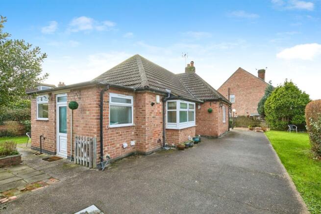 3 bed property, in Francis Street, £220,000