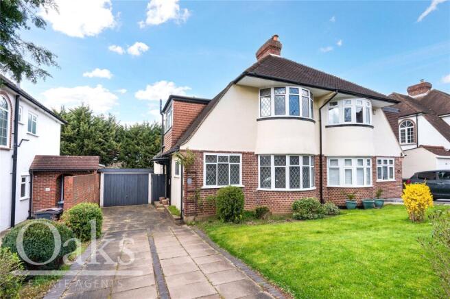 3 bed property, in Christian Fields, £700,000