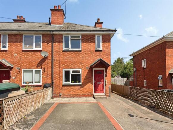 2 bed property, in Windmill Road, £230,000