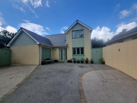 4 bed property, in 10 Belle Vue Road, £670,000