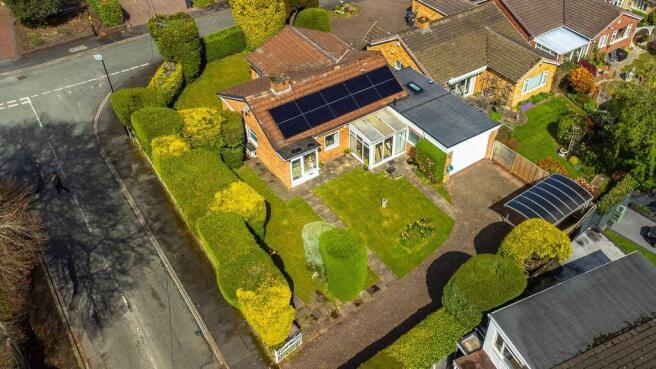 3 bed property, in Norfolk Road, £450,000