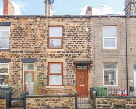 2 bed property, in Ryecroft Street, £189,950
