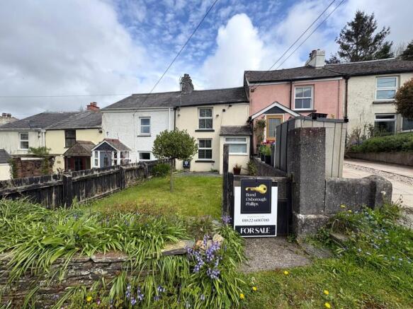 2 bed property, in The Square, £169,950