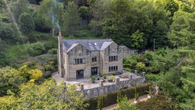 6 bed property, in Smithfield House, £895,000