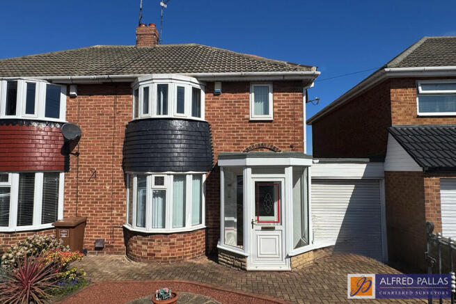 3 bed property, in Dovedale Road, £225,000