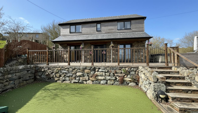 3 bed property, in Llanbedr, £330,995