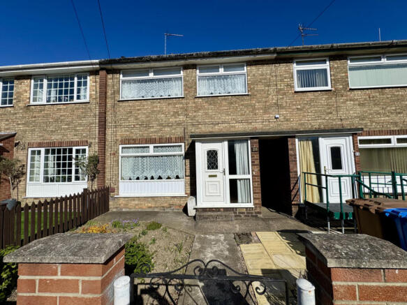 3 bed property, in Kirkholme Way, £169,950