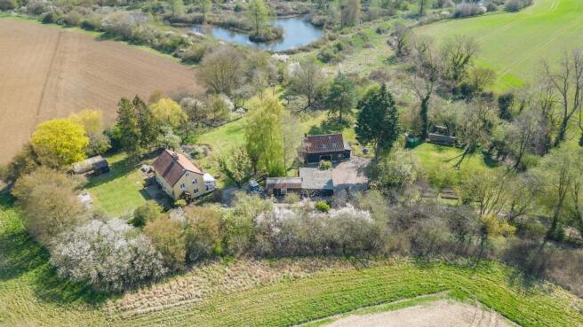6 bed property, in Norwich Road, £690,000
