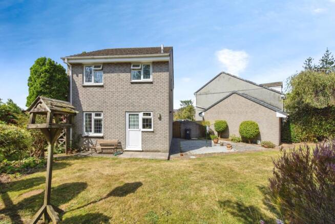 3 bed property, in Hazelmead, £248,000