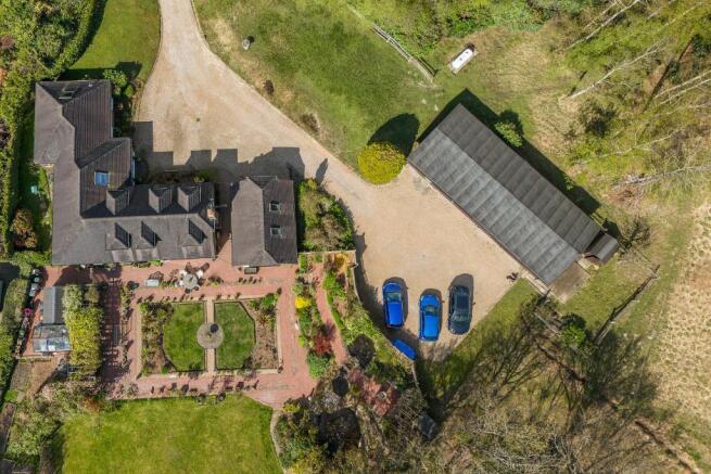5 bed property, in Cross In Hand, £1,295,000