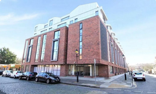 1 bed property, in Falkner Street, £120,000