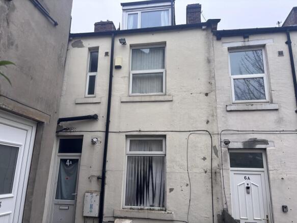 2 bed property, in 4A Schofield Lane, £65,000