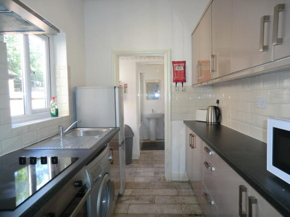 3 bed property, in Swan Lane, £190,000