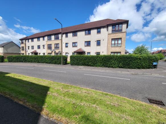 2 bed property, in Leyland Road, £139,995
