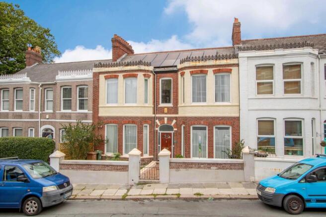 5 bed property, in Mutley Road, £475,000