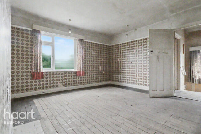3 bed property, in The Hoo, £285,000