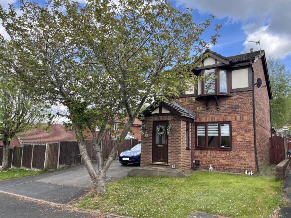 3 bed property, in Chew Vale, £315,000