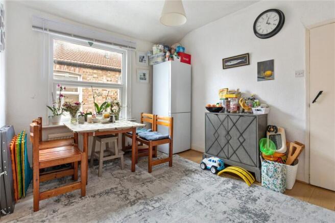 3 bed property, in Woodbury Street, £500,000