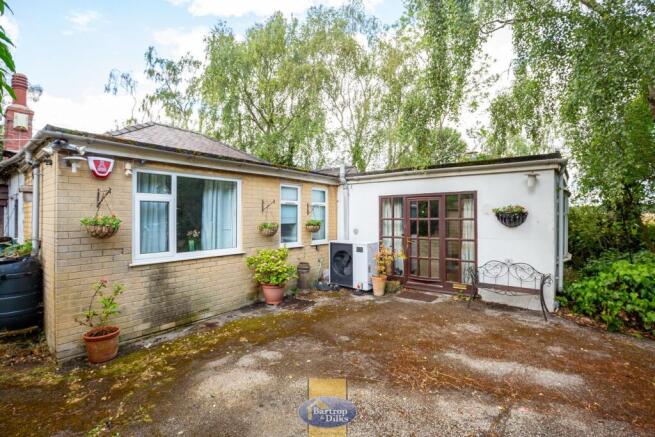 3 bed property, in Steetley, £350,000