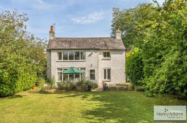 4 bed property, in St. Marys Road, £725,000