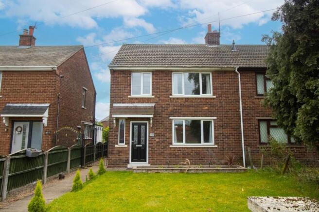 3 bed property, in Doncaster Road, £175,000