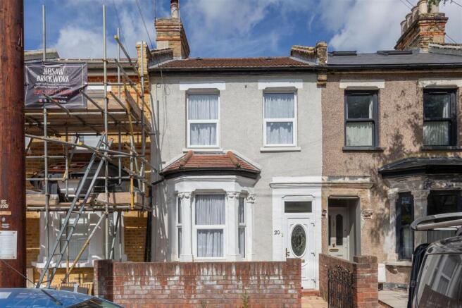 3 bed property, in Trumpington Road, £625,000
