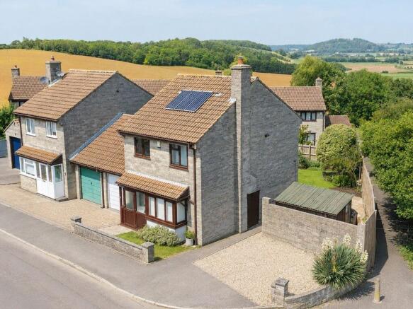 3 bed property, in Brockle Hill, £333,000