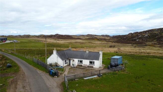 3 bed property, in Beinnview, £220,000