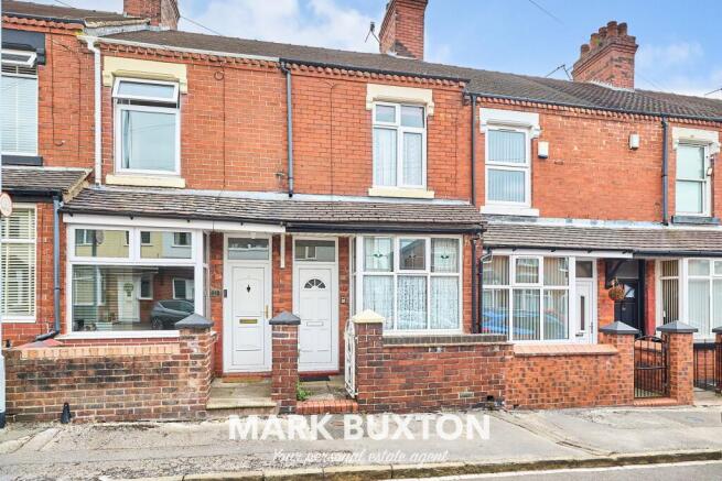 2 bed property, in Simpson Street, £95,000