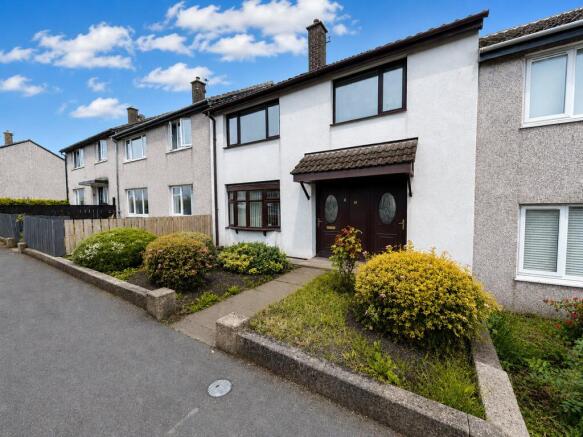 4 bed property, in Leeholme Road, £90,000