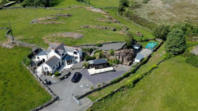 2 bed property, in Amlwch, £355,000
