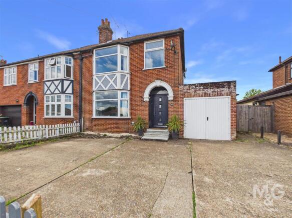 3 bed property, in Philip Road, £450,000