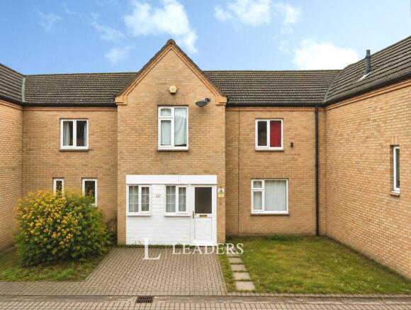 4 bed property, in Pengelly Court, £350,000