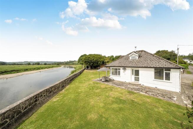 2 bed property, in Glasbury, £395,000