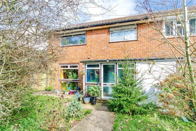 3 bed property, in Everglade, £325,000