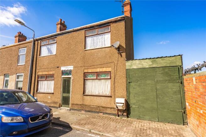 3 bed property, in Cleveland Street, £62,000
